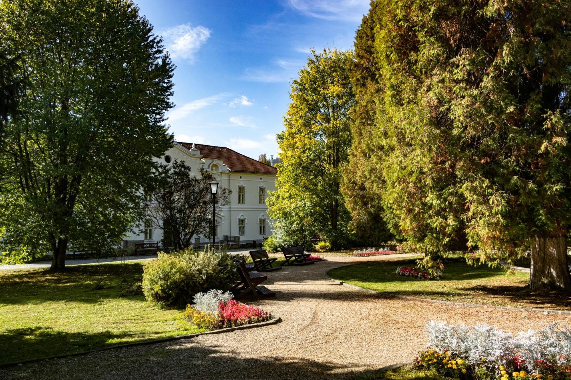 Melik Hotell Borsec Exteriör bild